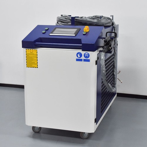 6000W water-cooled laser rust removal machine 6000W water-cooled laser rust removal machine